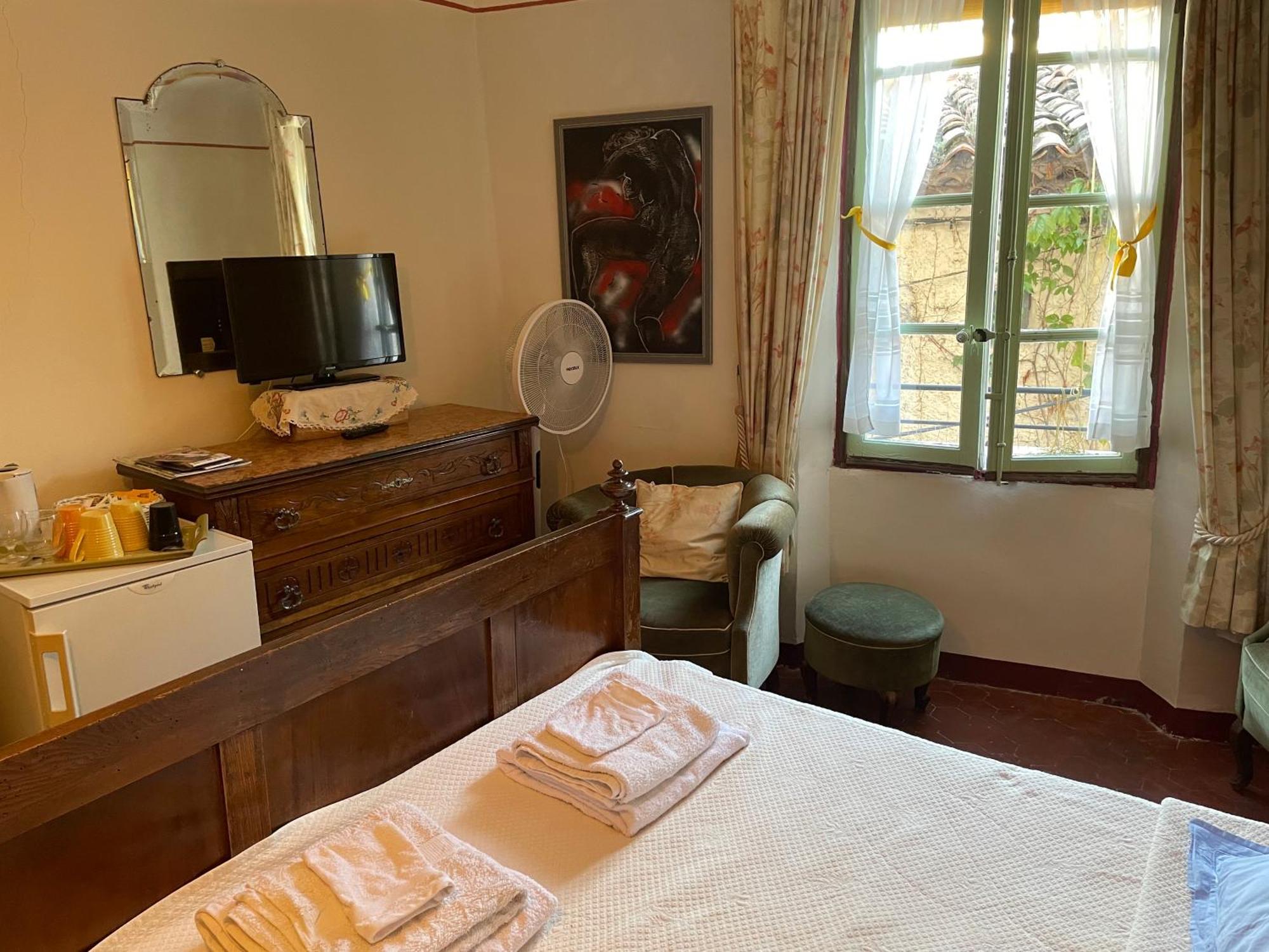 Bed and Breakfast Le Pra De Pe Cotignac Zewnętrze zdjęcie